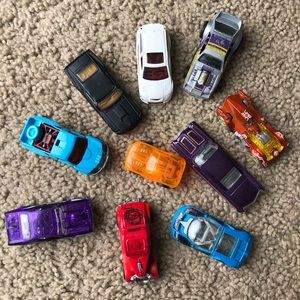 Lot of 10 cars